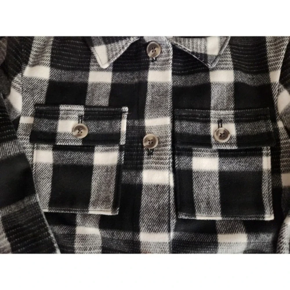 Old Navy Black Plaid Flannel Shacket Kids‎ Unisex Sz 10 Wool Blend Camping